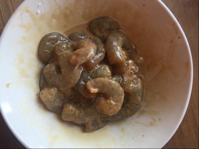 蒜苔|蒜台需要焯水吗？不少人第一步就错了，难怪不脆也不绿