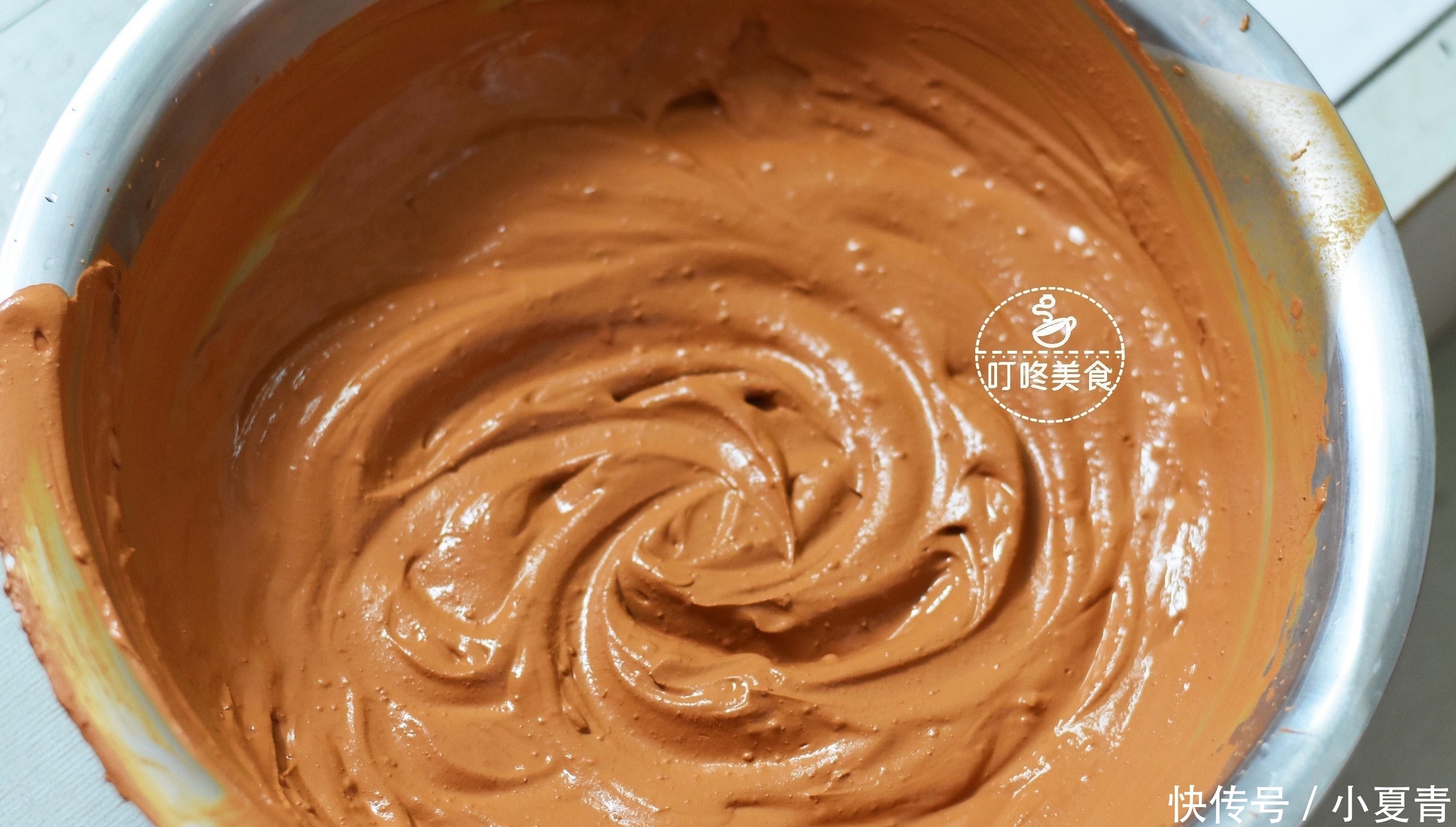 想吃咸鸭蛋不用买，教你腌制特简单，学会此方法，个个起沙又流油