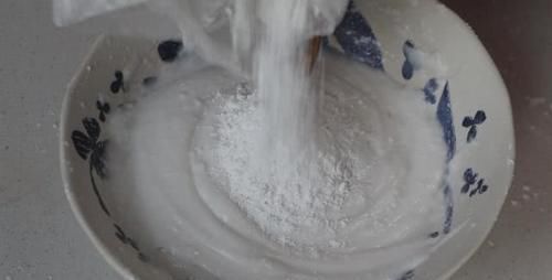 糯米粉新吃法,开水一烫,不发面不饧面,香酥鼓大泡比油条好吃