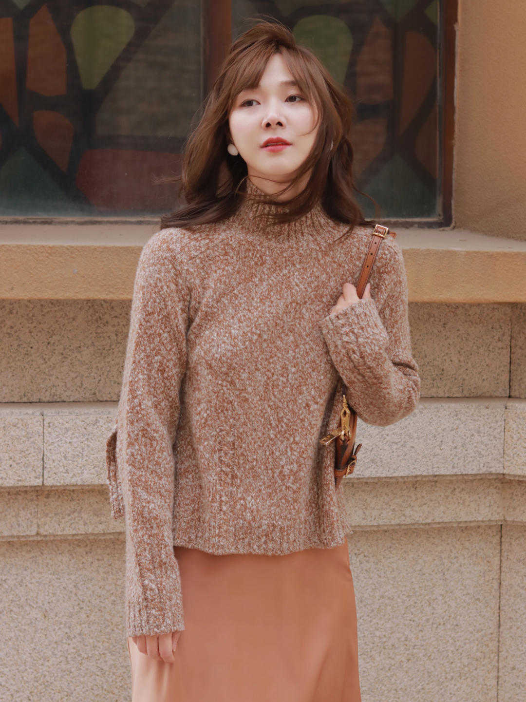 穿搭|立冬的毛衣也是标配,毛衣+半裙的配合太好看了,优雅随性又大方