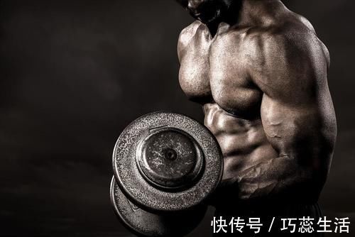 运动|无氧运动1小时，和一天步行2万步，哪个锻炼效果更好？