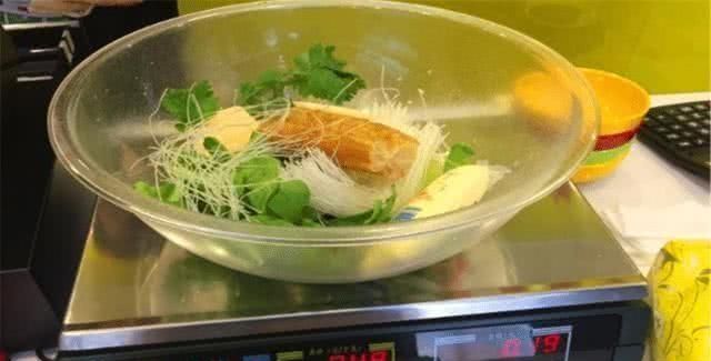  食材|麻辣烫老板最不想让你吃的食材，脸上笑嘻嘻，心里气得直跺脚