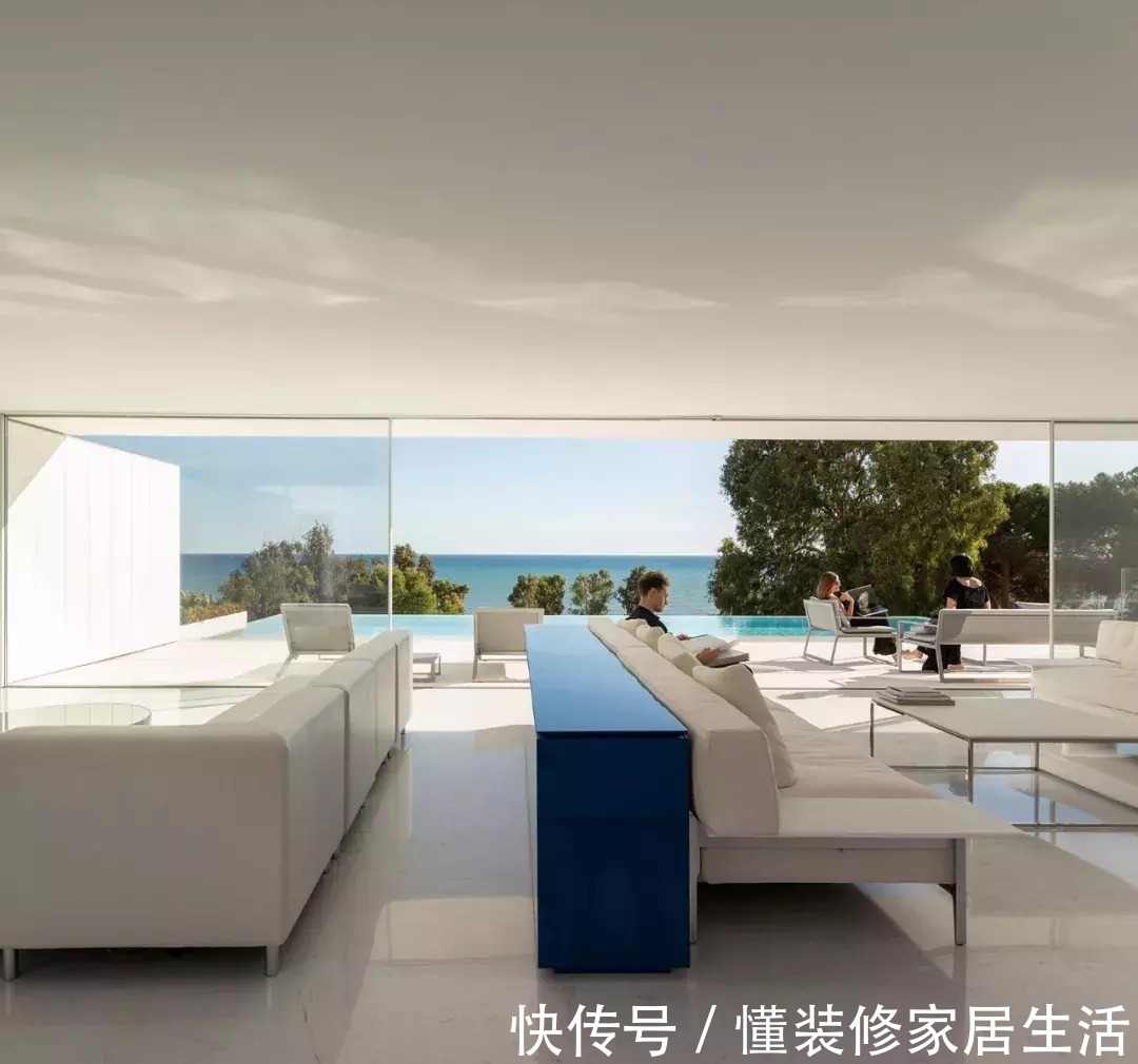 私密性|美爆了，极简主义别墅，真走心