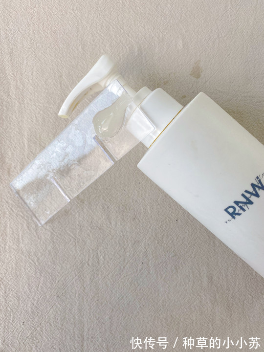 香精|氨基酸洗面奶洗出妈生好皮?当心烂脸!几款详细测评,教你不踩雷