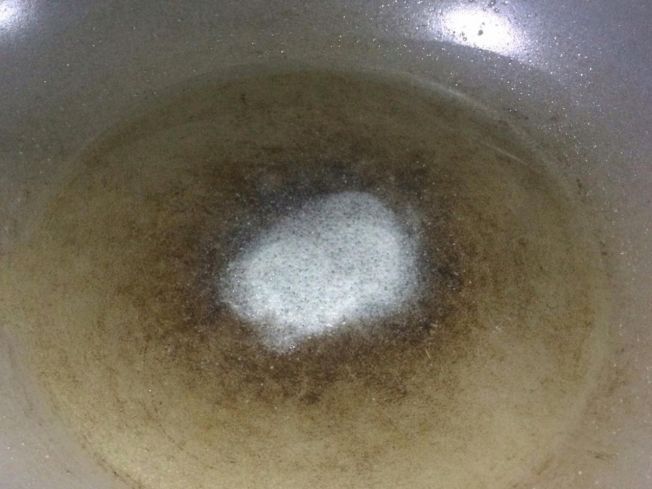 吃起来别具风味的秋刀鱼，还是香煎好吃，鲜味十足