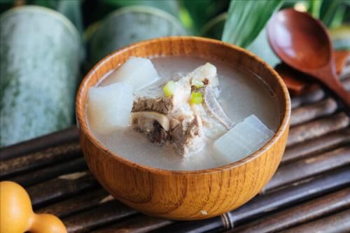 炖汤|入伏后别忘吃此菜，清热祛暑，清爽解腻，炖汤不油腻，喝着真舒服