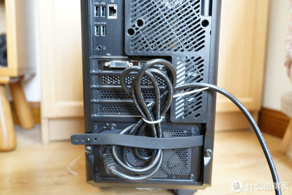 线缆|桌面整理大作战！低成本改造书桌，这些收纳好物你值得拥有！