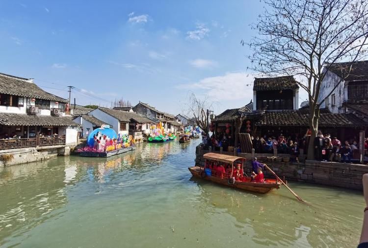 令人|就地也“乐嗨”!牛年春节市场折射上海文旅发展新动能