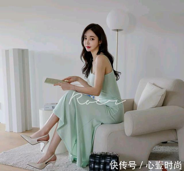 时尚|女神孙允珠高清时尚搭配:希腊风复古女神烟绿薄荷长裙