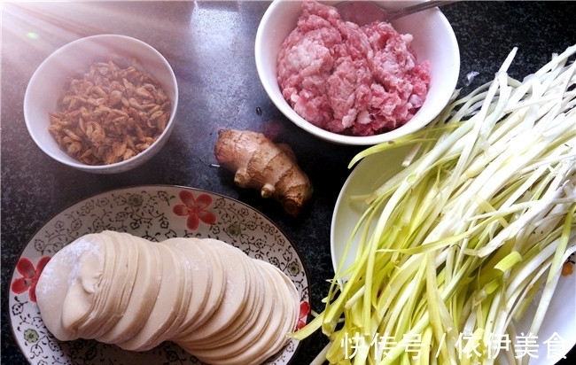 吃了几十年饺子,此款馅料第一次尝,外酥里嫩又鲜又香,真美味