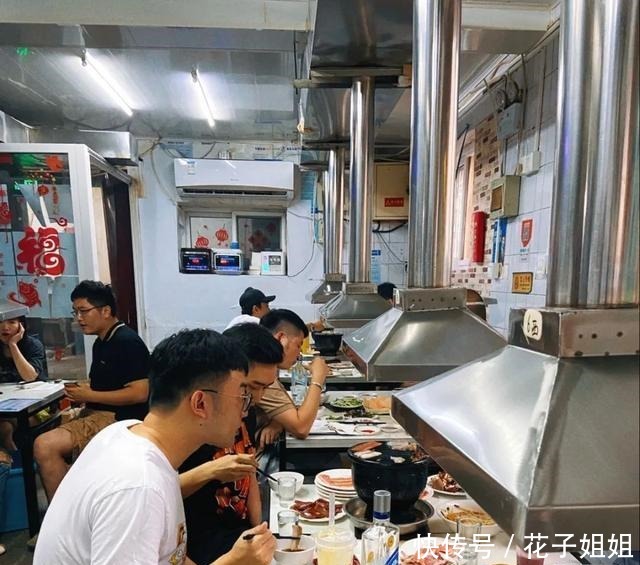 2021年的第一顿烤肉局,准备好约上谁去吃了吗~