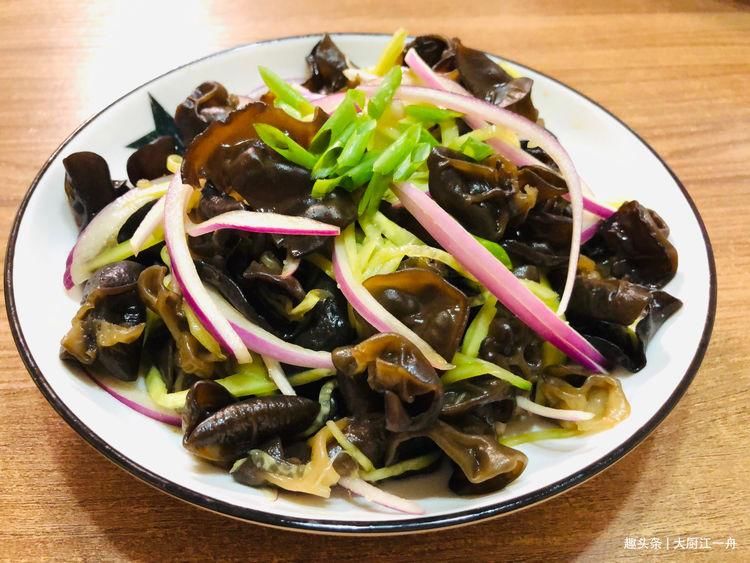 霜降后,聪明人都囤上这4种菜,好吃不贵营养美味,很多人不知道