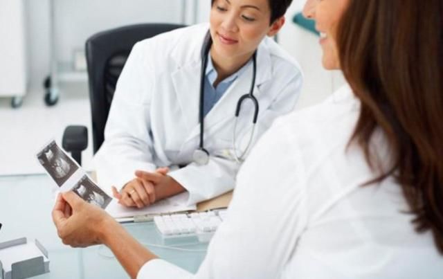 产妇分娩时，胎儿体质好的先破水、体质弱就先见红？孕妈最好知道