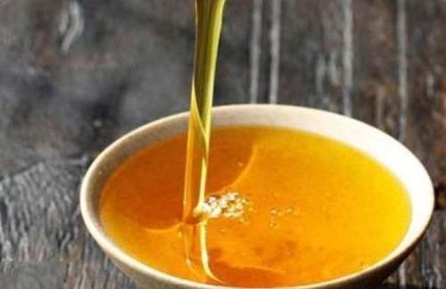 致癌物|已经被新闻曝光:有种食用油掺假成分过多,天天吃油别选错了