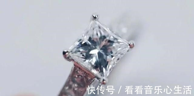 钻石 婚礼季｜百年的幻化，变的是样式不变的是真情！