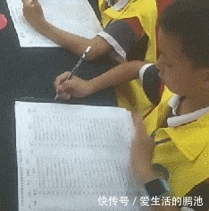 |搞笑GIF：妹子，你是个有才华的人，就是太贪玩了！