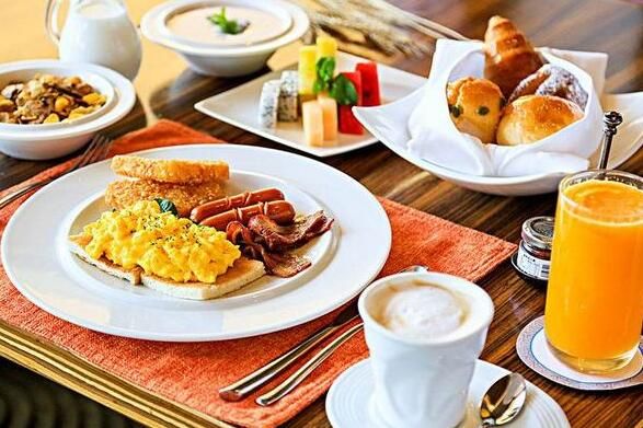 起床|如何选择健康的早餐?建议在起床后1小时内吃早餐,15分钟内吃最佳