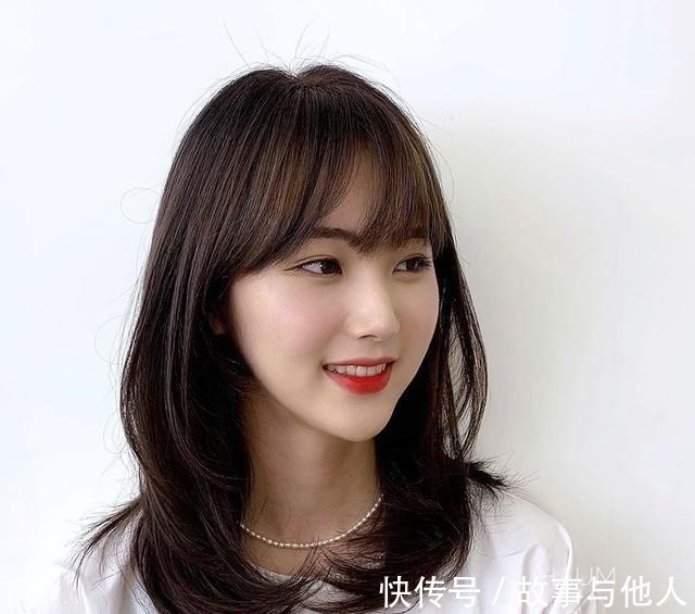 烫发 新时尚发型17款送给大家,越看越完美,蓬松时尚显高级!