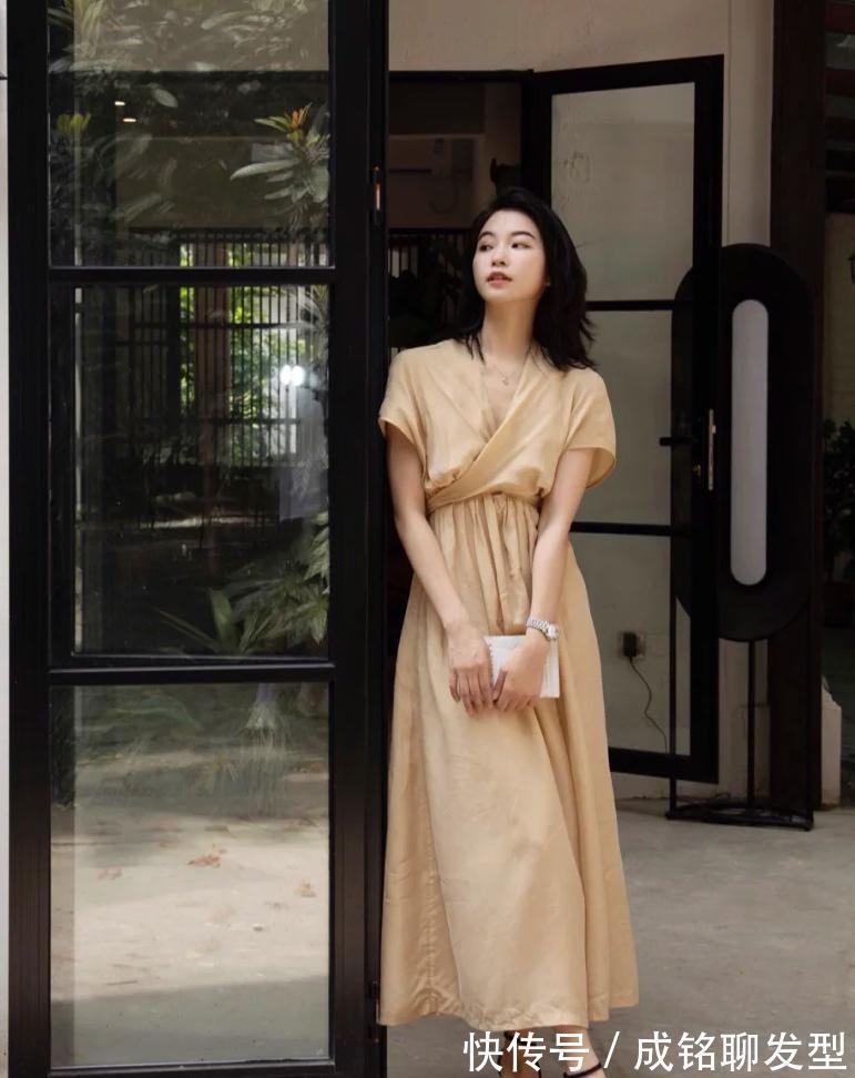 管它什么流行,适合自己才是最好的穿搭,只要显瘦怎么穿都好看