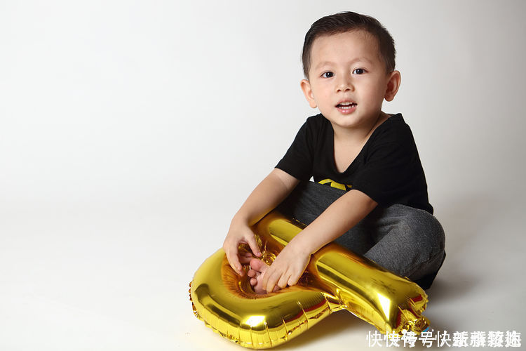 小儿包茎|5岁男孩走路屁股左右扭,去医院一查,原来有这个小儿“包袱”病