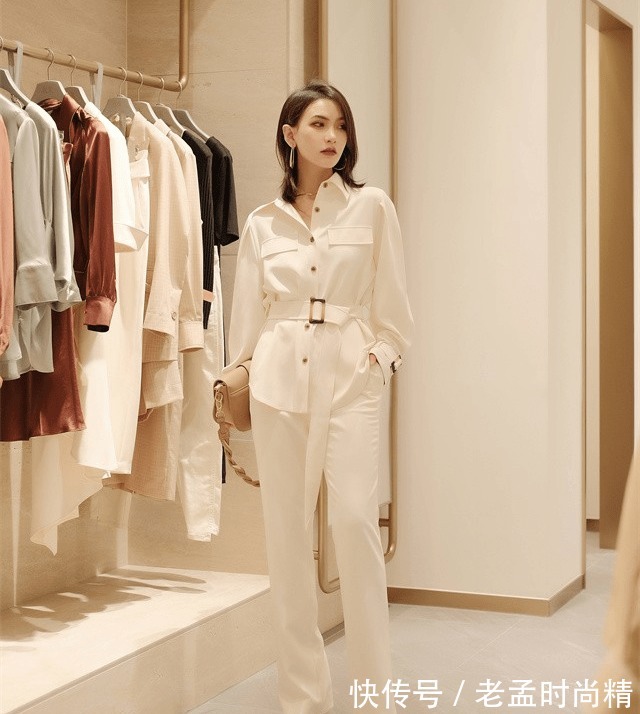米色|穿“米色”裤子的时候,如何搭配上衣和鞋子?