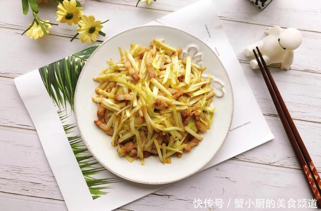 冬季,这菜要多吃,营养美味还下饭,老人孩子更合适