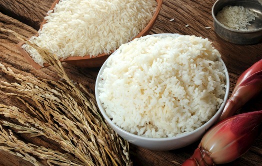 大米容易受潮爱生虫教你4个保存大米小妙招,存放时间长不生虫