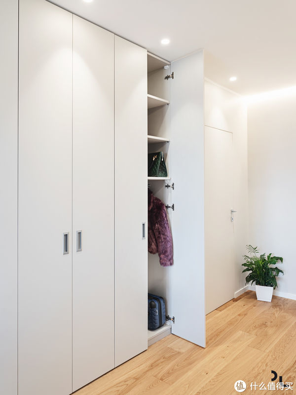 装修|90后丁克一族夫妻的家,装修审美太独特,入户后我被深深吸引了