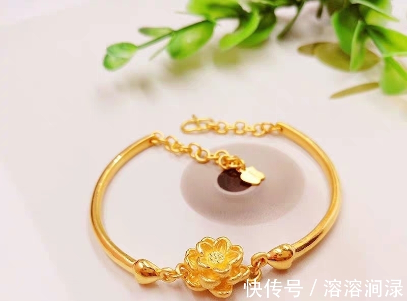 龙凤镯 黄金手镯款式大全，有哪些适合年轻女孩？