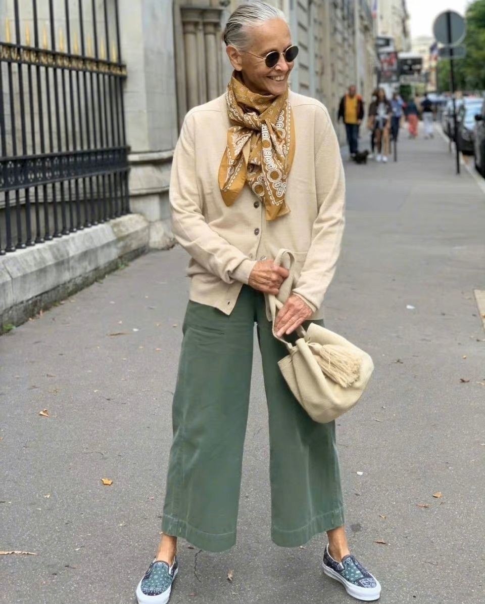 精致 冬季精致女人,离不开这种配饰,这样搭配每一种造型都经典