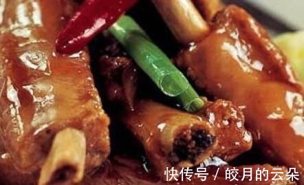 有滋有味的几道家常美味,老人孩子见了都喜欢,简简单单很下饭!