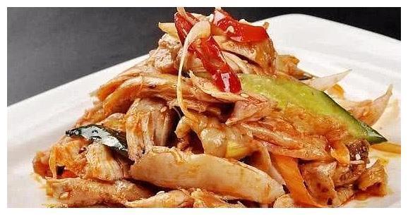 豆腐烧牛肉,莴笋炒鸡蛋,家常手撕鸡,香辣羊排炖粉条