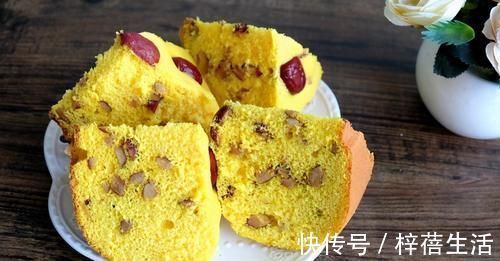 不用烤箱就可制作好吃的早餐蛋糕,简单轻松,直接告别喝粥式早餐