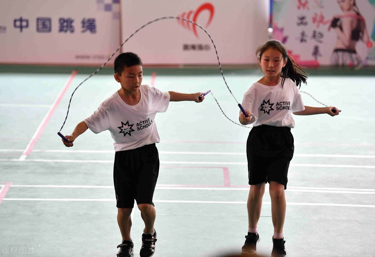 长高|孩子身体发育的关键期，多做这些运动，帮助孩子长高