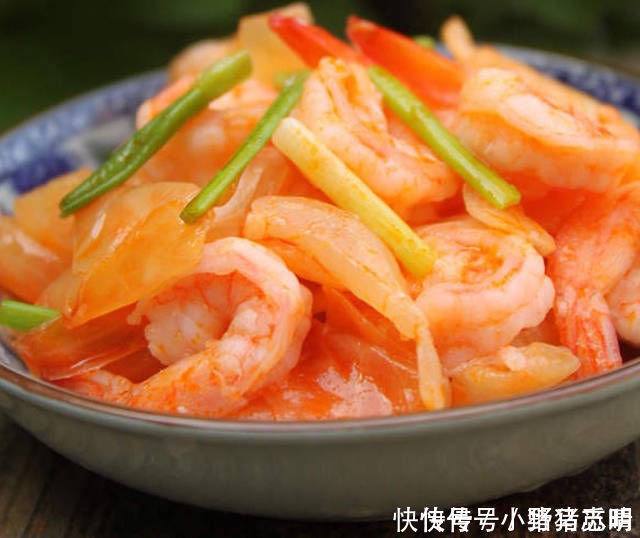 中年|中国大妈去韩国旅游,想买30斤泡菜回国,却被导游极力阻止