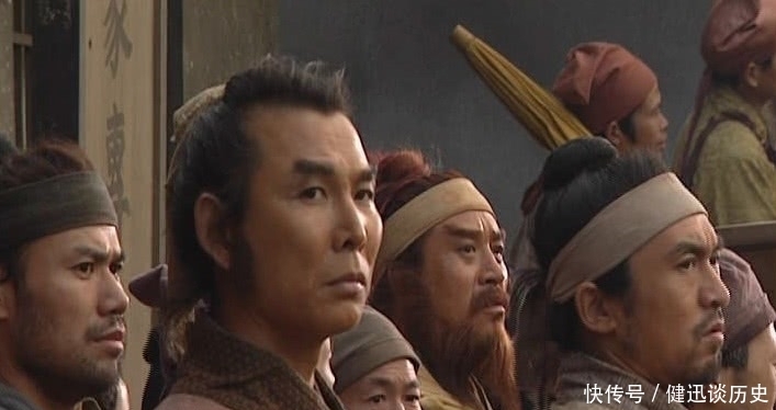 活不成|李俊为什么要诈死出海?你看他犯的错,不跑根本活不成