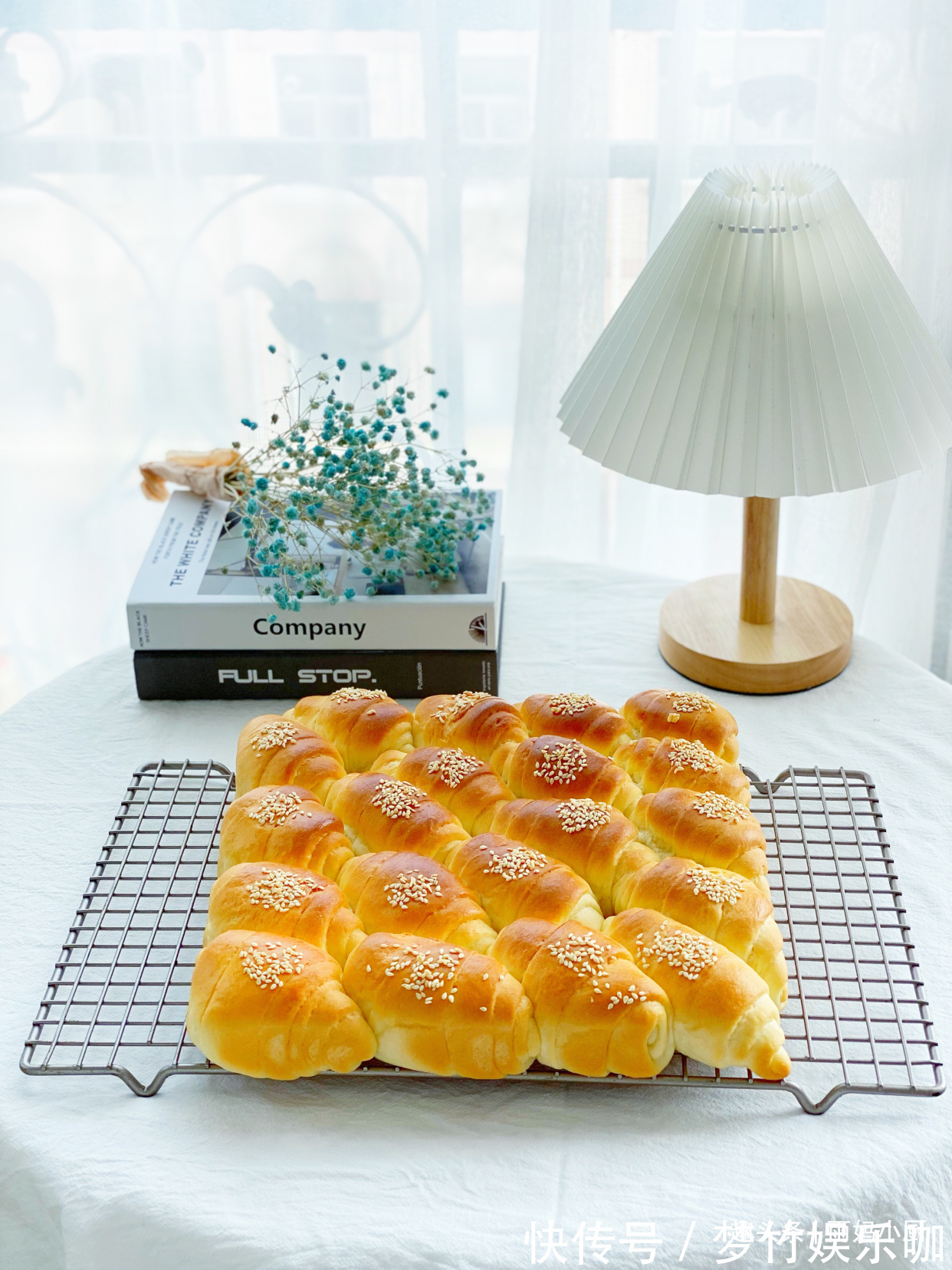 黄油|用了九年的面包配方，奶香浓郁又拉丝，做法简单，比买的好吃