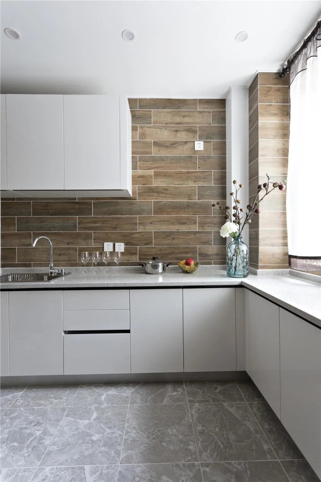 三居室|133平现代风三居室,亲眼看见自己的房子逐渐的有了家的味道