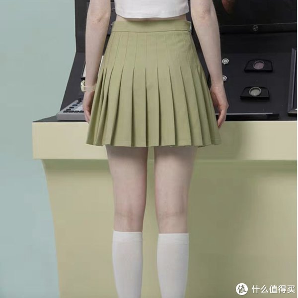 jk格裙|百褶裙和JK格裙总分不清楚？这篇少女裙褶间的小秘密，你可一定要看~
