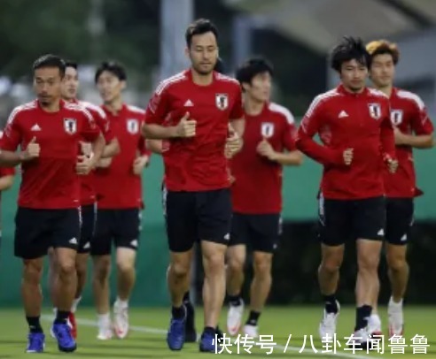 国足|官宣!亚洲第2紧急征召!3位学生国脚突然入选,10天后对战中国队