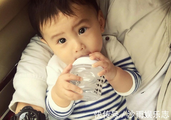 智商水平|眼睛有3个“特征”的孩子,代表智商水平很高,全中就先恭喜了