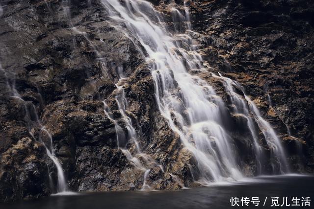 旅游地|被誉为“庐山第一奇观”，是集飞瀑流泉为一体的山丘型旅游地