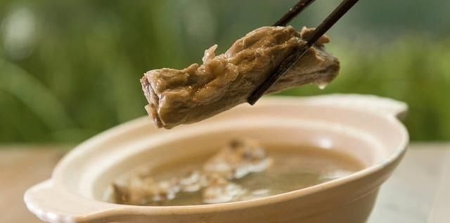 炖排骨时,放了这味料等于白炖,难闻没营养,很多人都中招了