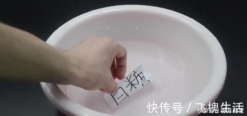 烦恼|透明胶带放水里泡一泡,真是厉害,解决了很多家庭一大烦恼,实用