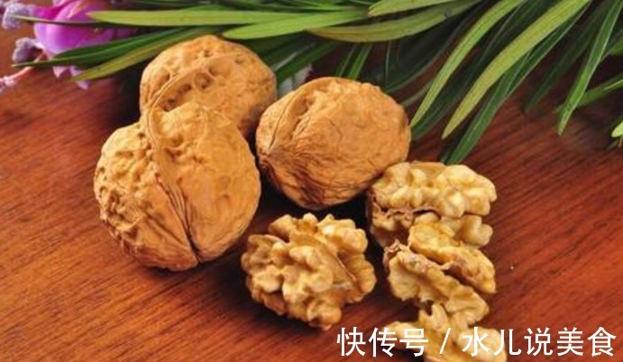 补脑|核桃早晨吃还是晚上吃比较好吃了20多年，今天才算明白