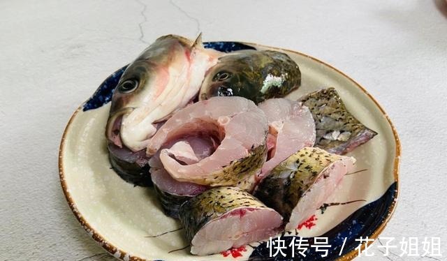 草鱼以后就这样吃，红烧草鱼，鲜香无腥味，下酒又下饭！