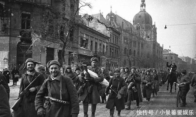 苏军|1945年血腥的“布达佩斯围城战”,50万苏军围攻城市50天