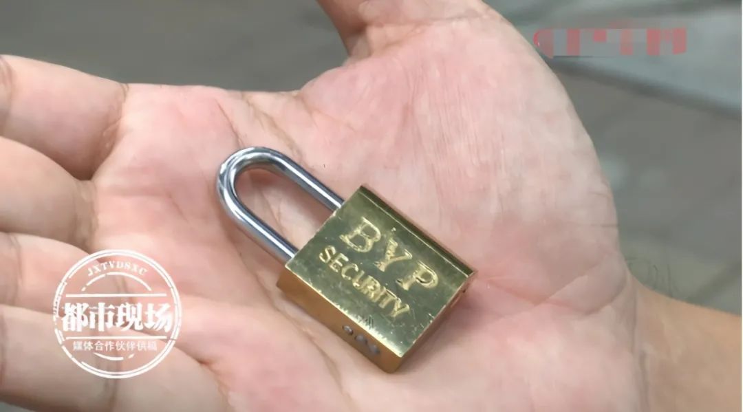 好奇|充满好奇,12岁男孩竟把它给吃了