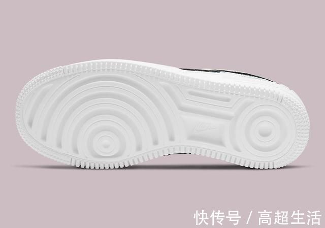 nike 重叠解构+像素风点缀！这双全新Air Force 1看点真不少
