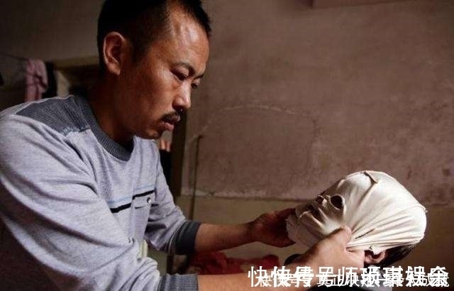 面具|9岁女孩戴面具上学,老师知道真相后,默默落泪